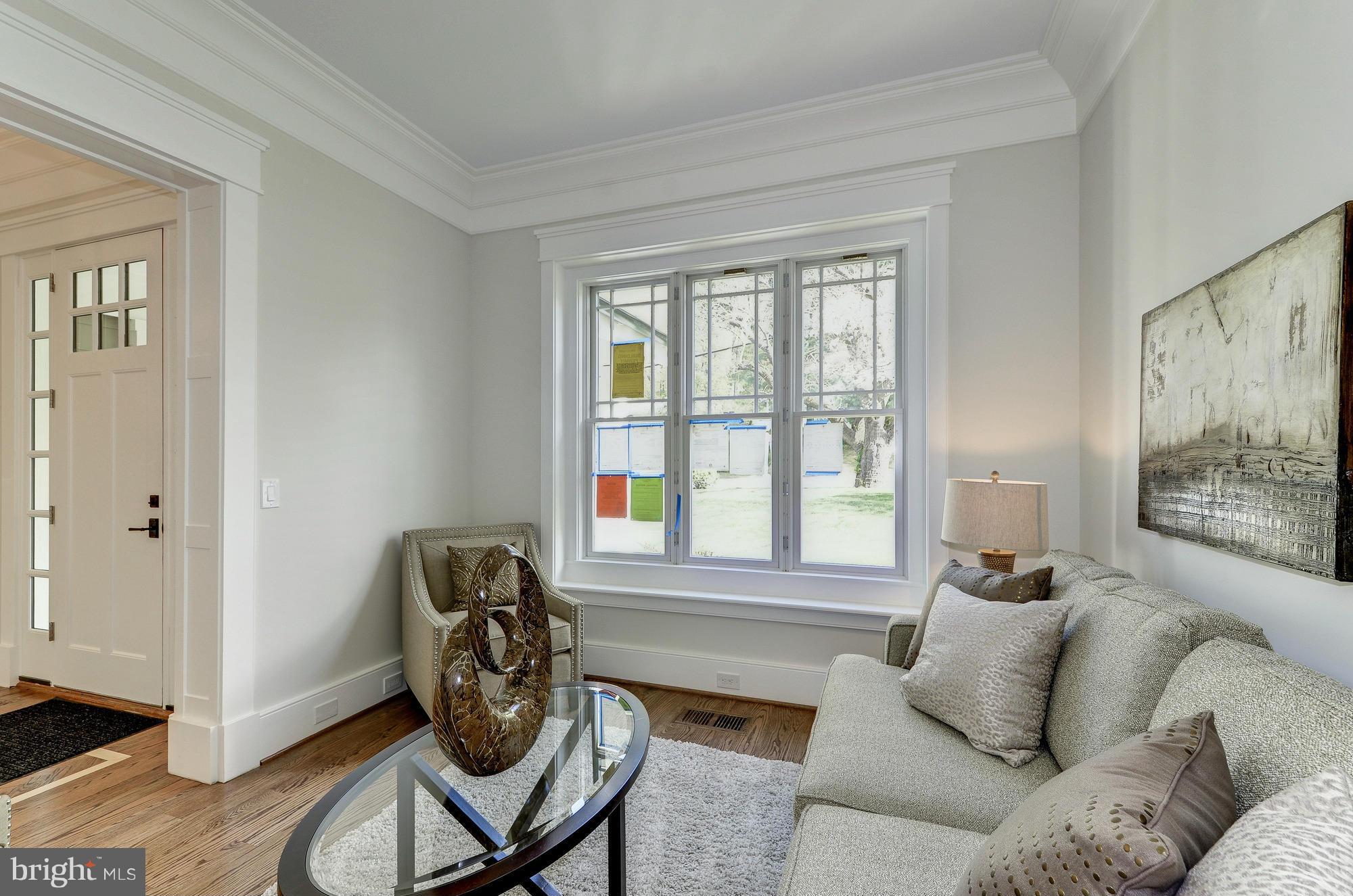 6024 Walhonding Road Bethesda, MD 20816 - Photo 6 of 30 Interior (General)