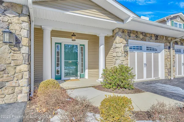 $398,000 | 42 Wyndham Road, Clarks Summit, PA 18411