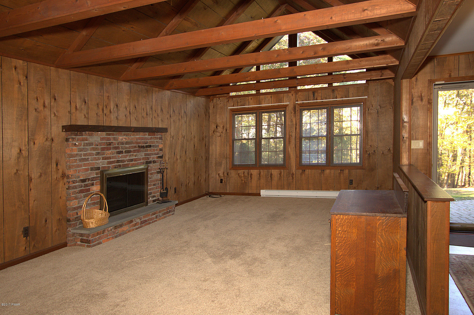 4 Living Room