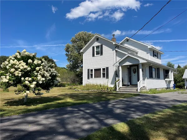 $475,000 | 196 Short Crumhorn Road, Maryland, NY 12116