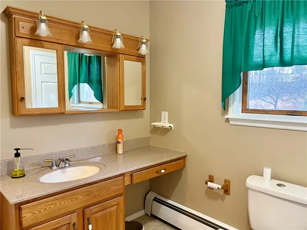 $475,000 | 196 Short Crumhorn Road, Maryland, NY 12116