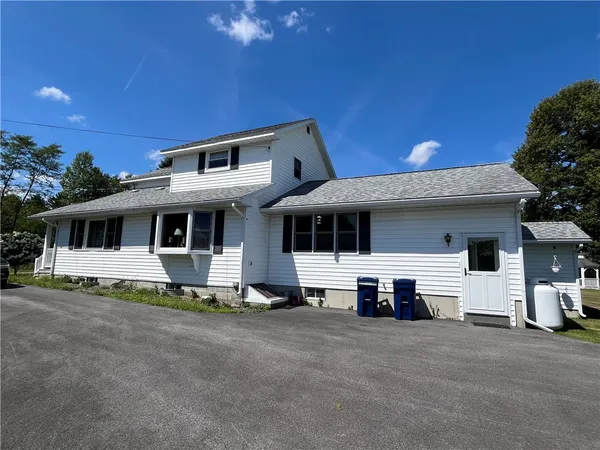 $475,000 | 196 Short Crumhorn Road, Maryland, NY 12116