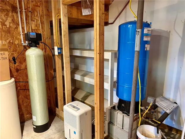 $475,000 | 196 Short Crumhorn Road, Maryland, NY 12116