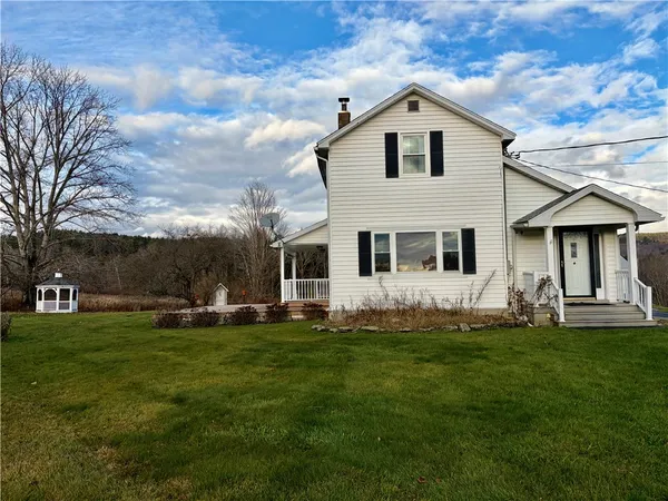 $475,000 | 196 Short Crumhorn Road, Maryland, NY 12116