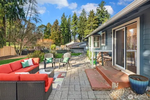 $545,000 | 19807 10th Place South, Des Moines, WA 98148