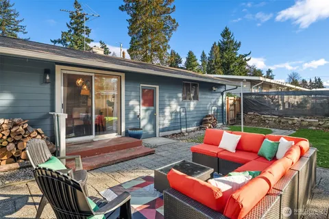 $545,000 | 19807 10th Place South, Des Moines, WA 98148