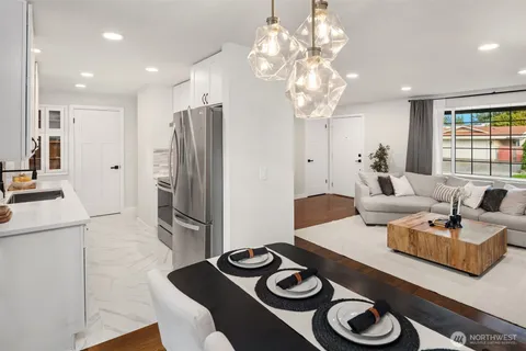 $545,000 | 19807 10th Place South, Des Moines, WA 98148