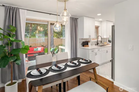 $545,000 | 19807 10th Place South, Des Moines, WA 98148