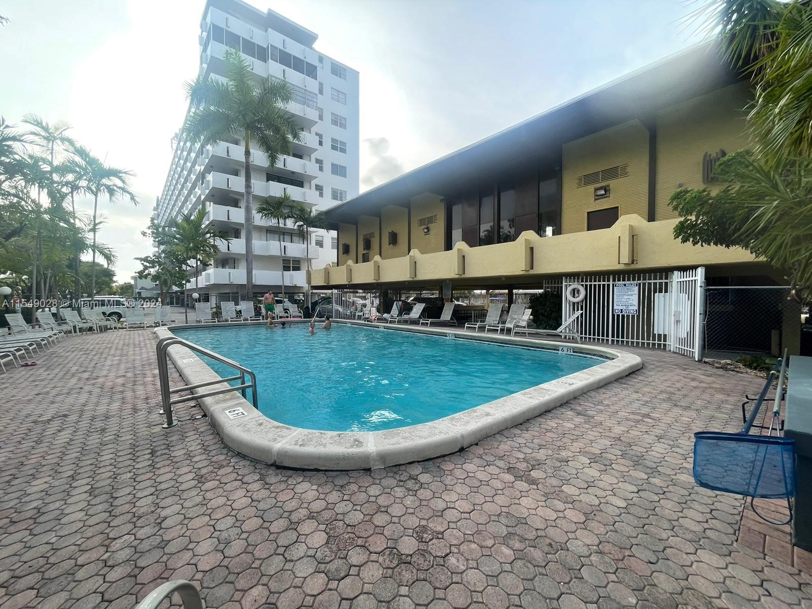 3545 Northeast 166th St Unit 1004  