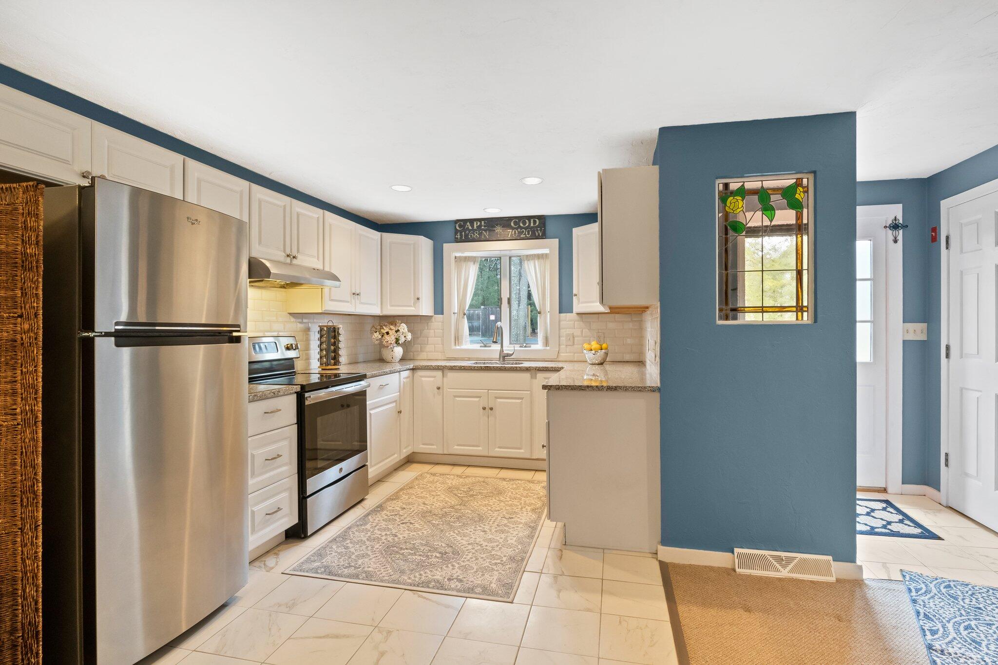 9 Shellback Way, Unit 9B Mashpee, MA 02649 - Photo 6 of 32 8-web-or-mls-9-shellback-way