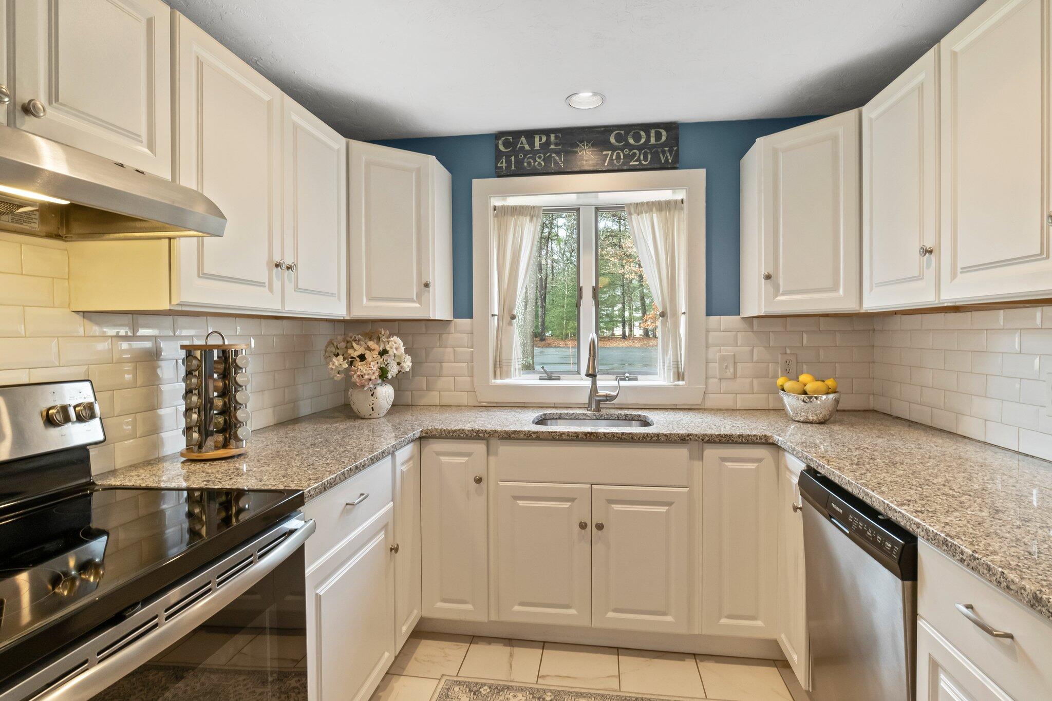 9 Shellback Way, Unit 9B Mashpee, MA 02649 - Photo 9 of 32 11-web-or-mls-9-shellback-way