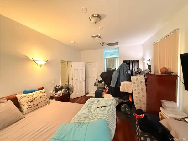 $3,850 | 9318 Avenue K | Canarsie