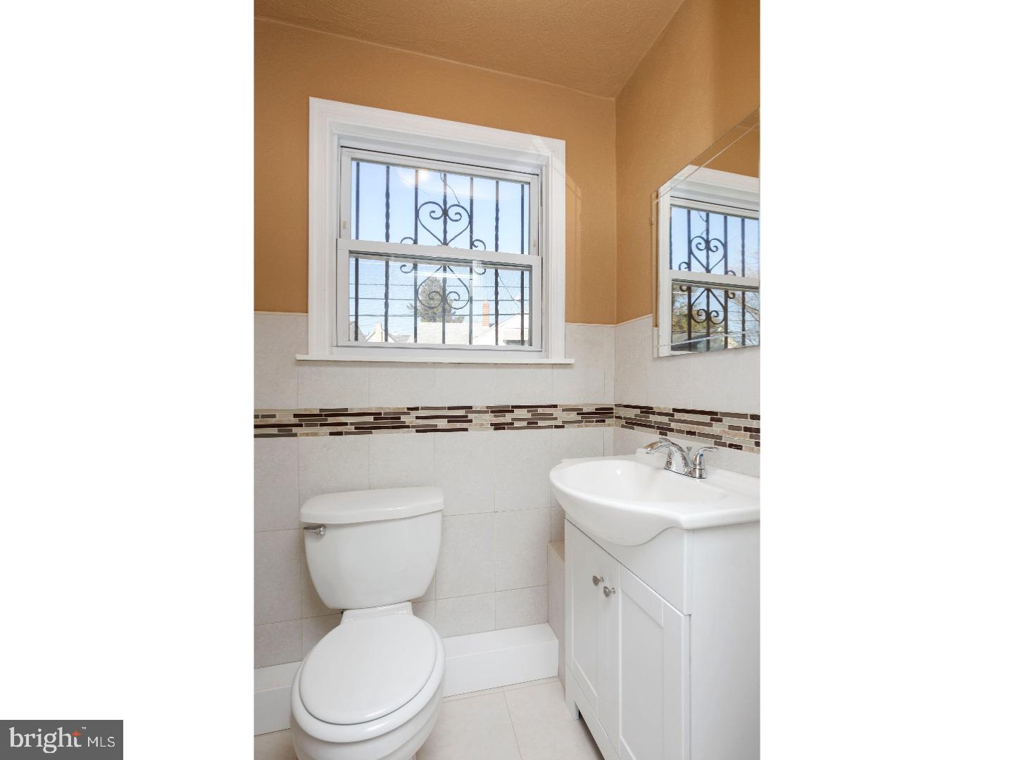 6 Robin Road Lansdowne, PA 19050 - Photo 11 of 25 Half Bath