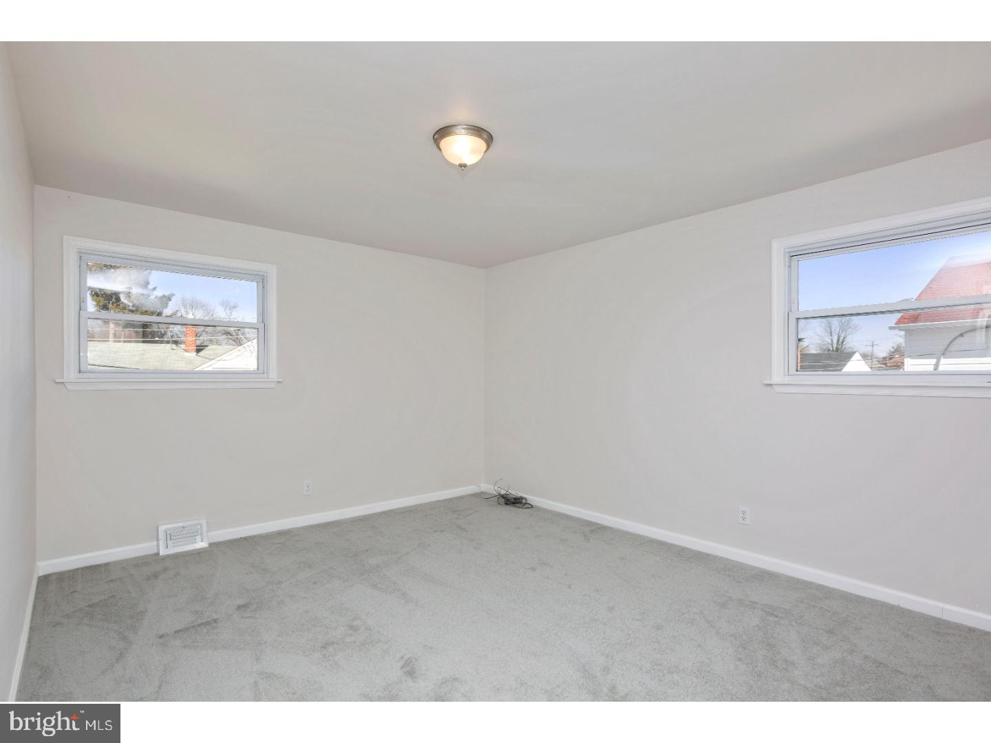 6 Robin Road Lansdowne, PA 19050 - Photo 17 of 25 Bedroom 2