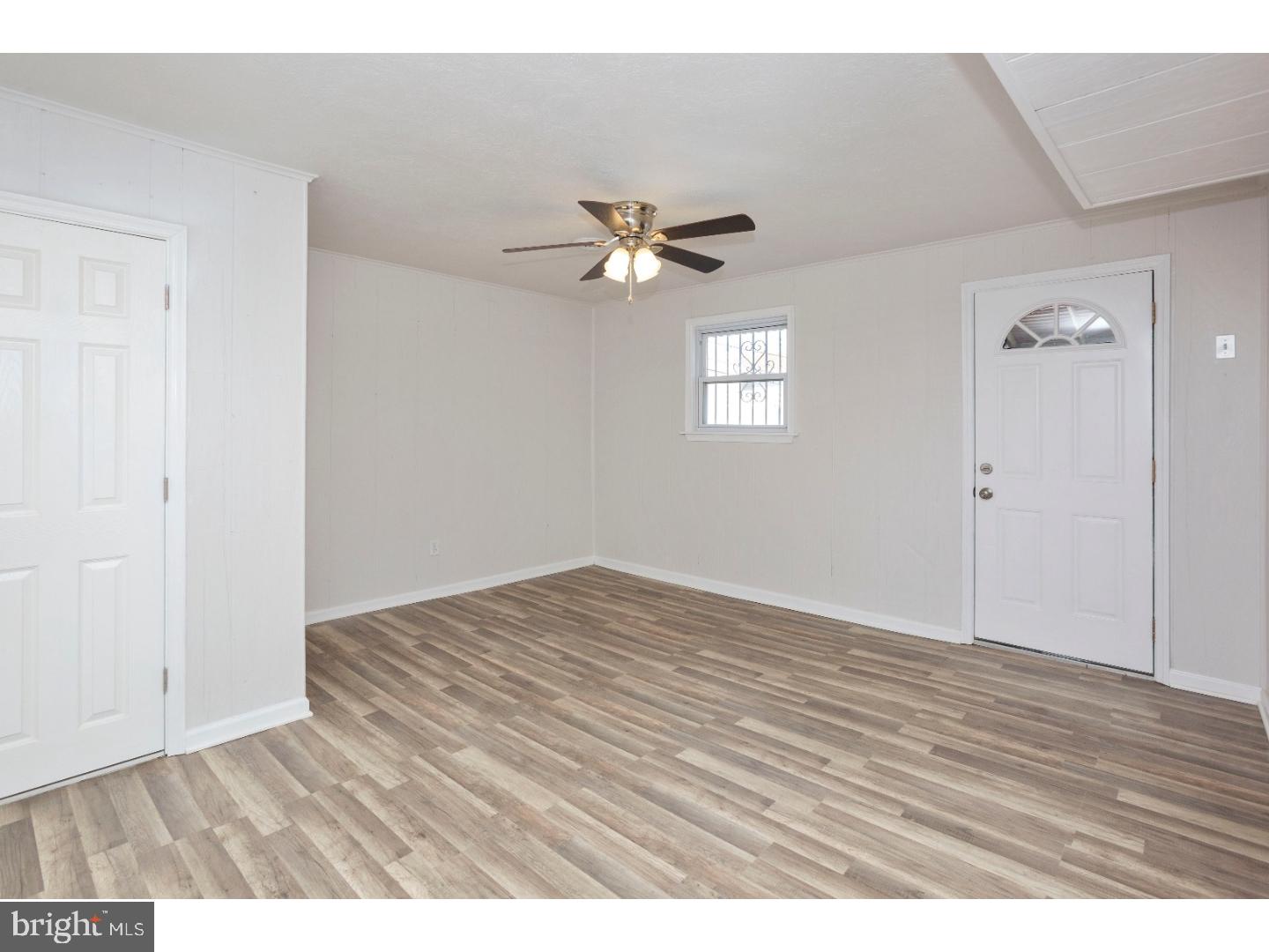 6 Robin Road Lansdowne, PA 19050 - Photo 9 of 25 Family Room
