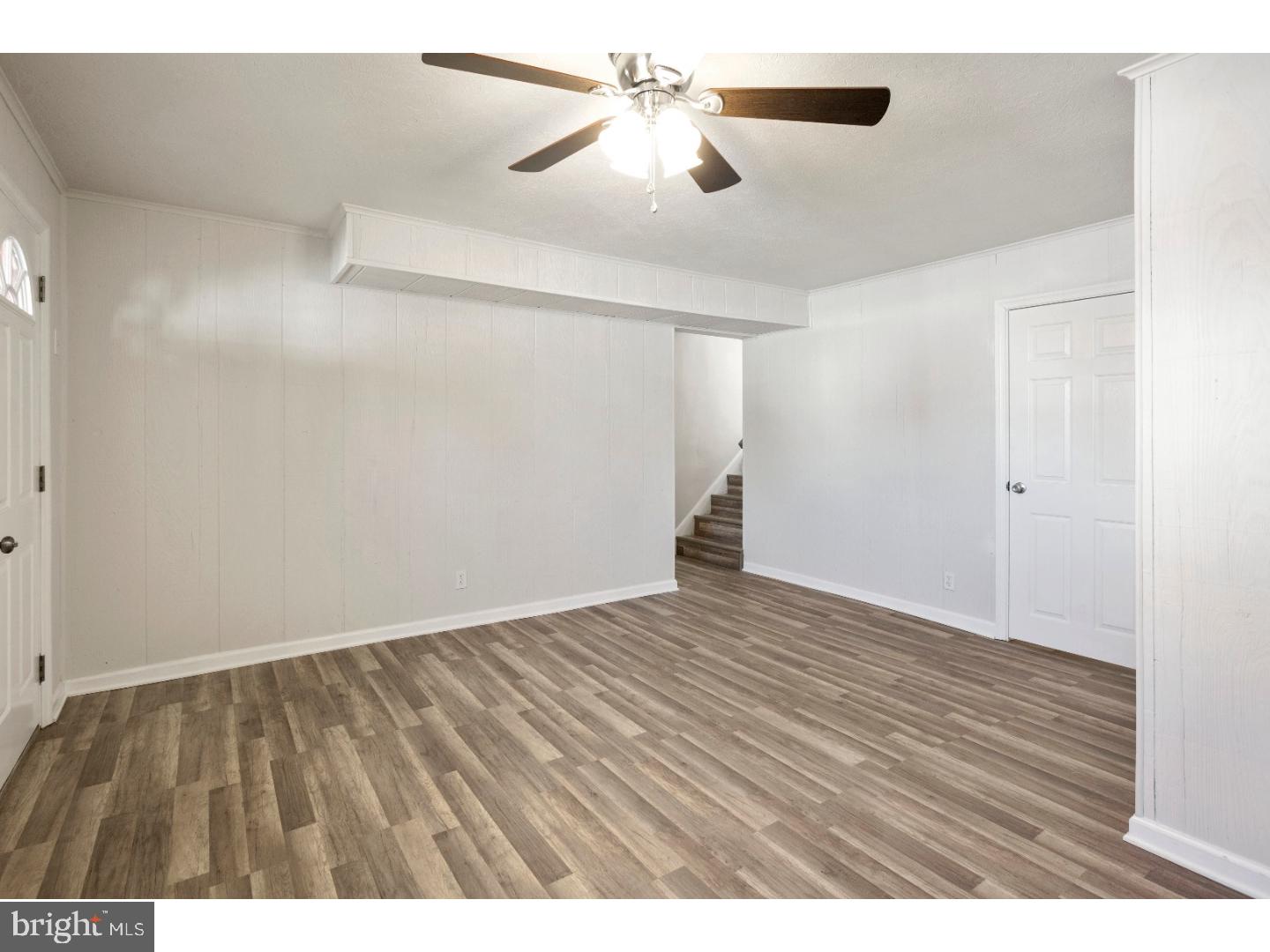 6 Robin Road Lansdowne, PA 19050 - Photo 10 of 25 Family Room