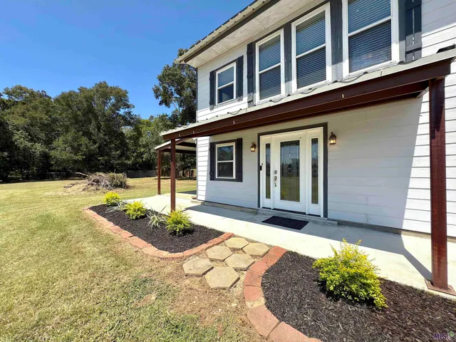 $385,000 | 37651 Highway 16, Denham Springs, LA 70706