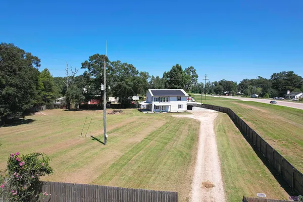 $373,900 | 37651 Highway 16, Denham Springs, LA 70706