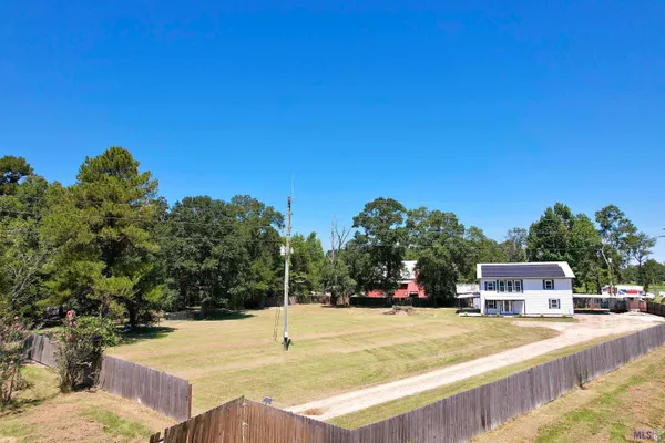 $373,900 | 37651 Highway 16, Denham Springs, LA 70706