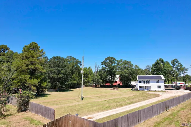 $385,000 | 37651 Highway 16, Denham Springs, LA 70706