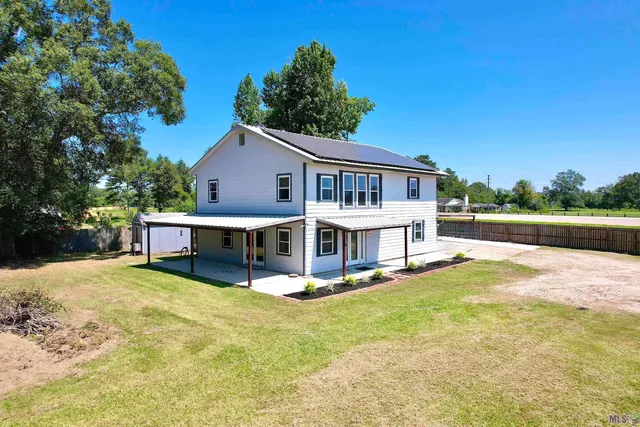 $385,000 | 37651 Highway 16, Denham Springs, LA 70706