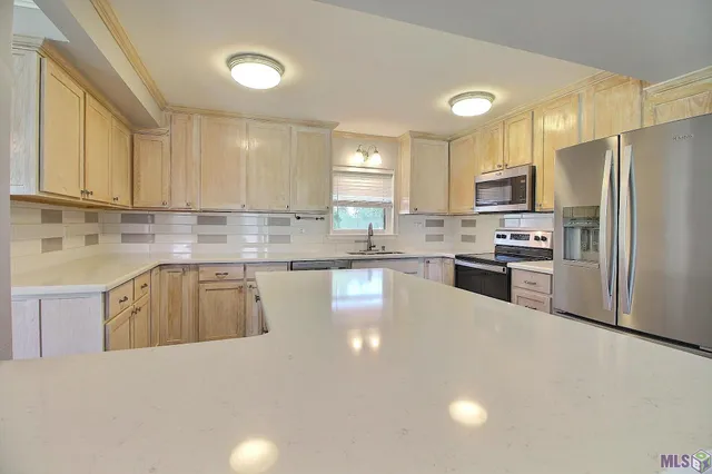 $385,000 | 37651 Highway 16, Denham Springs, LA 70706