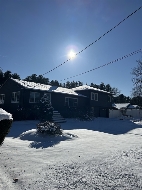 8 Cole Street Salem, NH 03079 - Photo 2 of 35