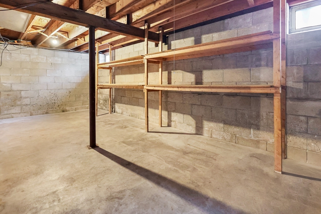 8 Cole Street Salem, NH 03079 - Photo 28 of 35