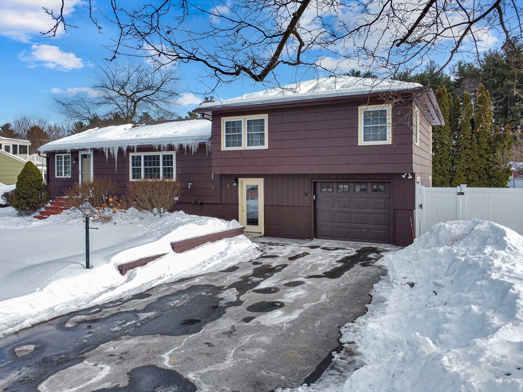 8 Cole Street Salem, NH 03079 - Photo 4 of 35