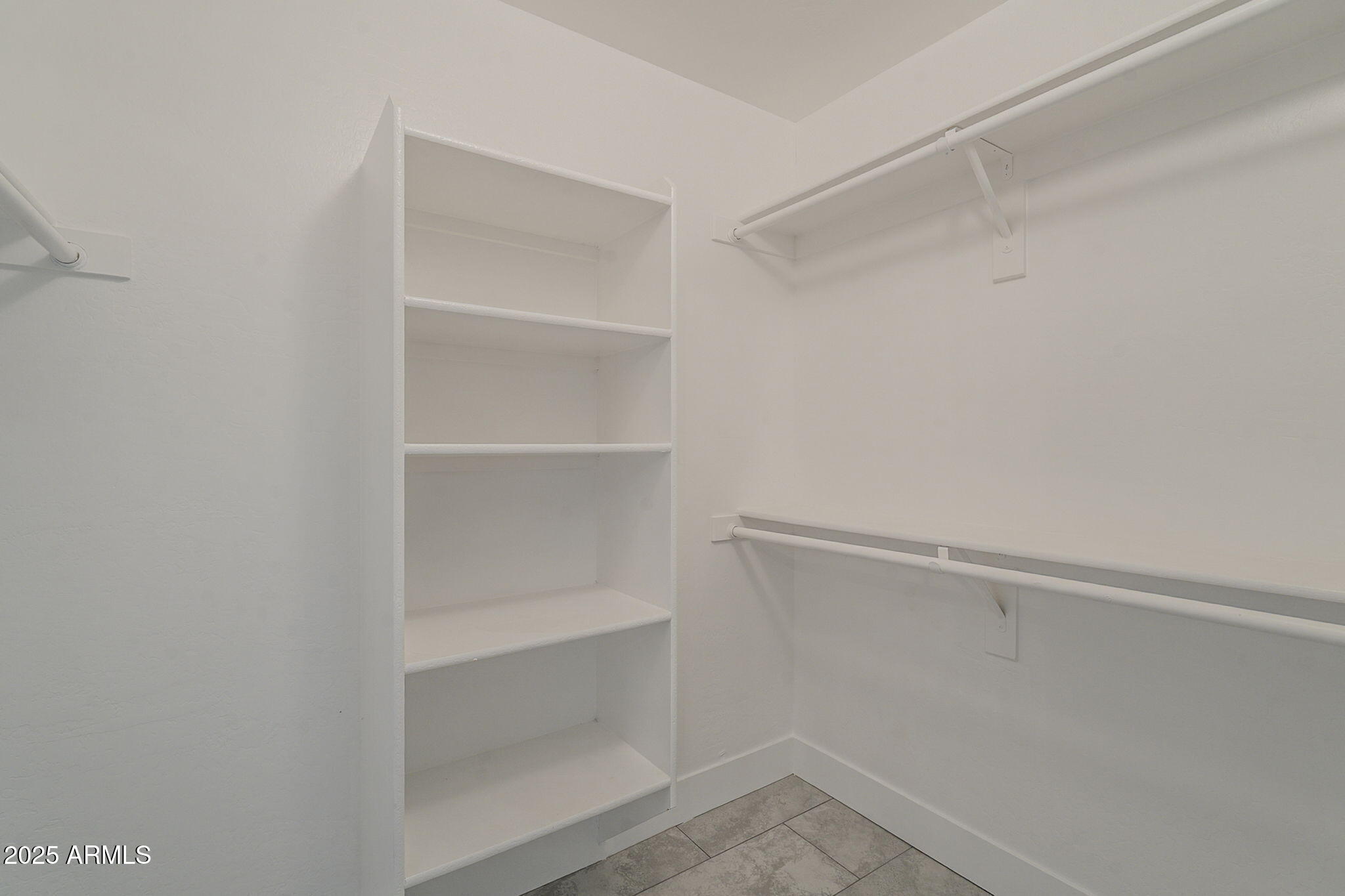 2518 West Carson Road Phoenix, AZ 85041 - Photo 23 of 35 23-web-or-mls-Carson-23