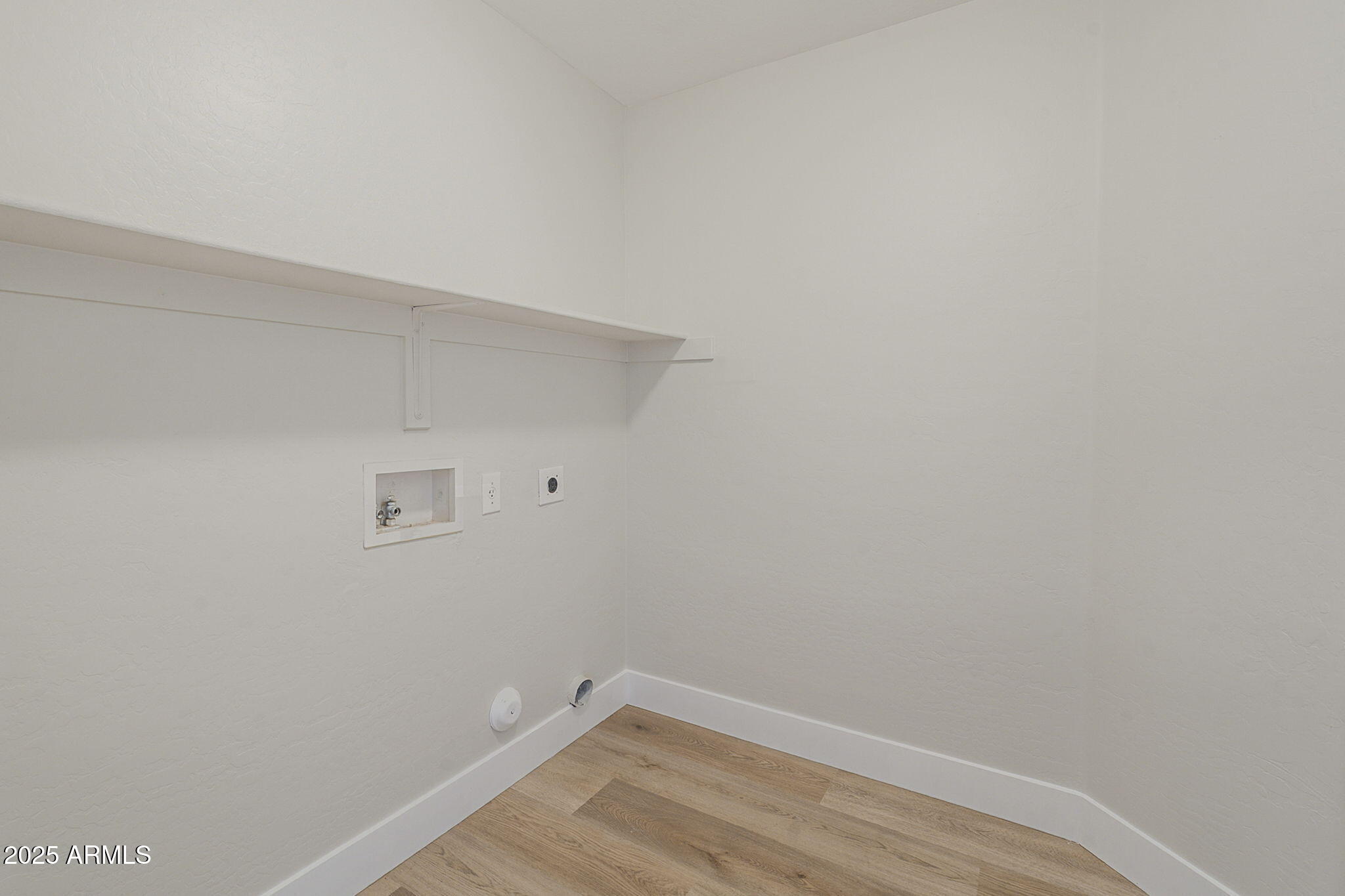 2518 West Carson Road Phoenix, AZ 85041 - Photo 25 of 35 25-web-or-mls-Carson-25