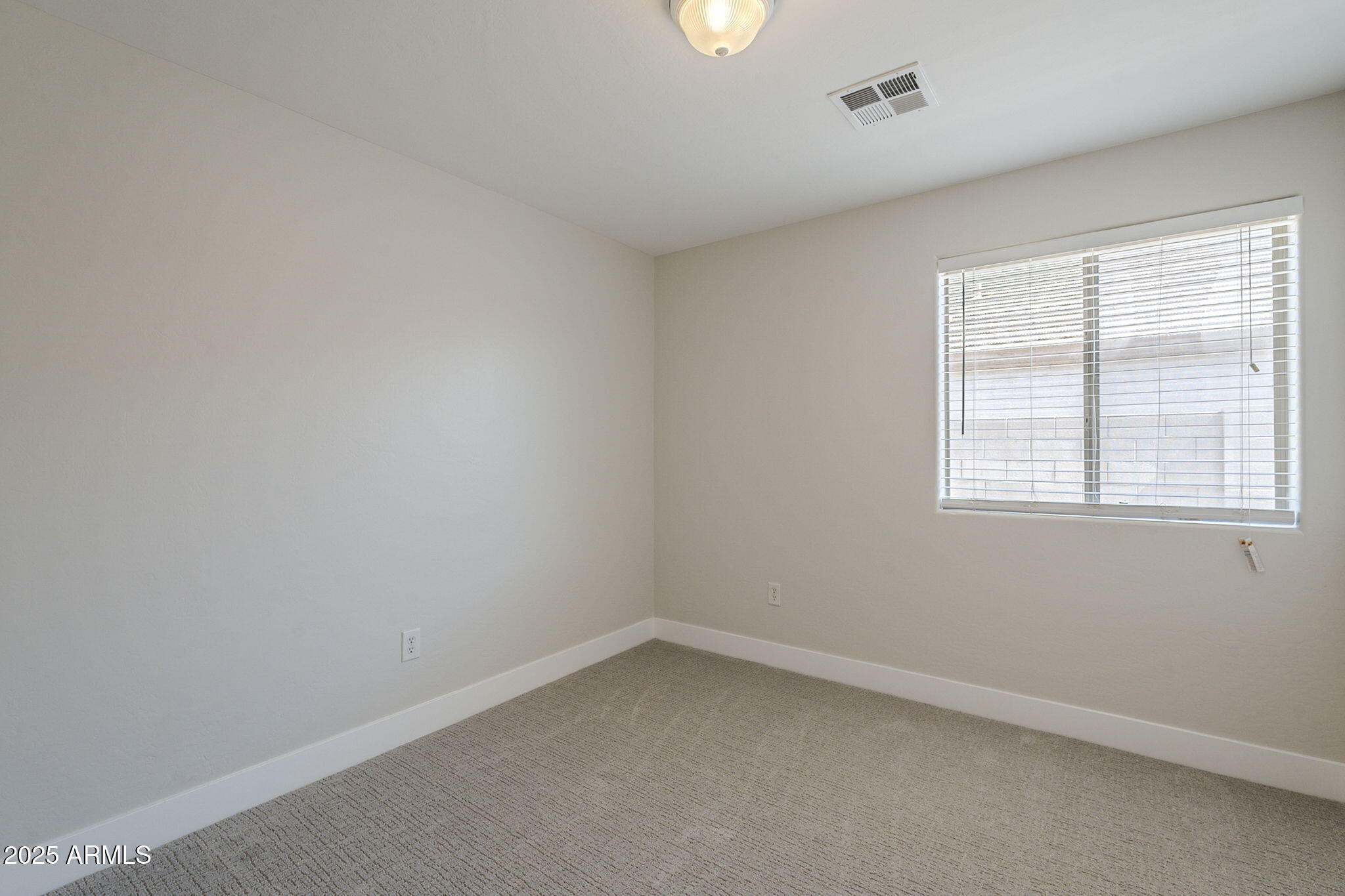 2518 West Carson Road Phoenix, AZ 85041 - Photo 30 of 35 30-web-or-mls-Carson-30