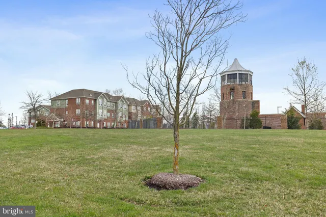 $485,000 | 8970 Fascination Court, Unit 412, Lorton, VA 22079