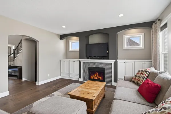 $850,000 | 10922 Brookside Trail North, Champlin, MN 55316