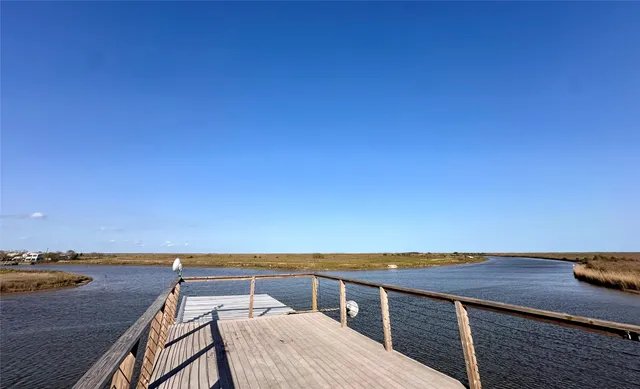 $2,950 | 395 Redfish Drive, Freeport, TX 77541