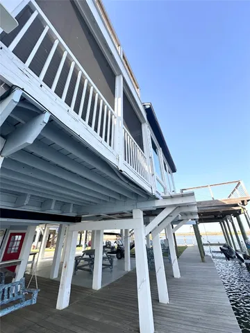 $2,950 | 395 Redfish Drive, Freeport, TX 77541