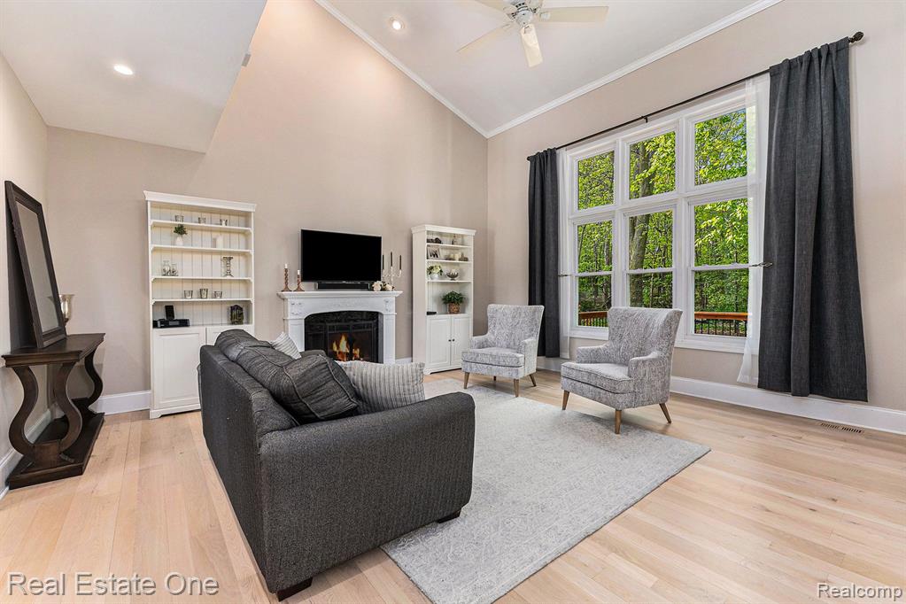 724 Woodfield Way Rochester Hills, MI 48307 - Photo 6 of 27