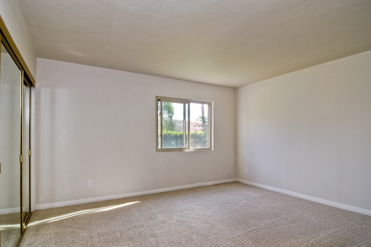 3805 Cinnamon Way Oceanside, CA 92057 - Photo 11 of 25