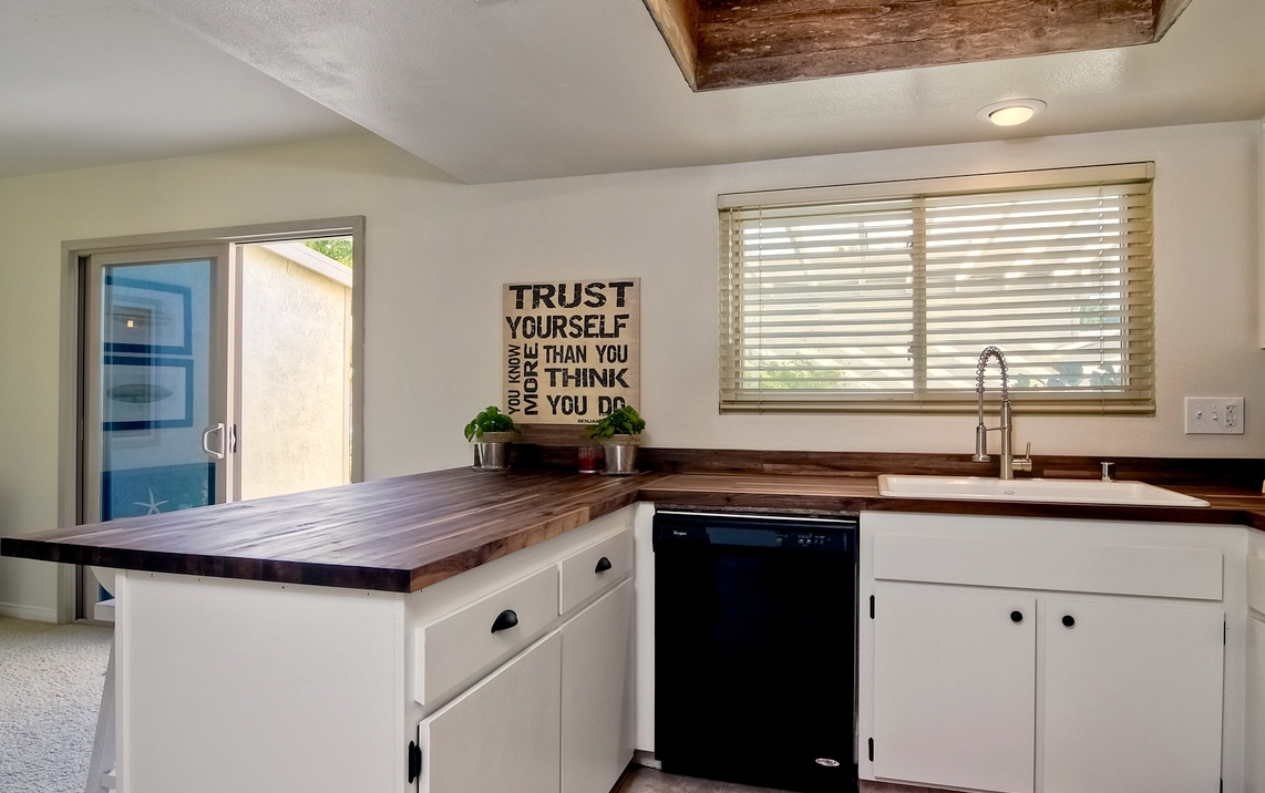 3805 Cinnamon Way Oceanside, CA 92057 - Photo 5 of 25