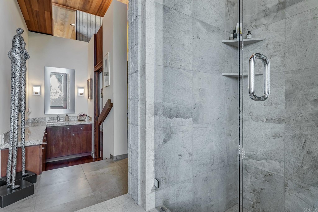 2054 Sheridan Road Encinitas, CA 92024 - Photo 40 of 58 a bathroom with a shower
