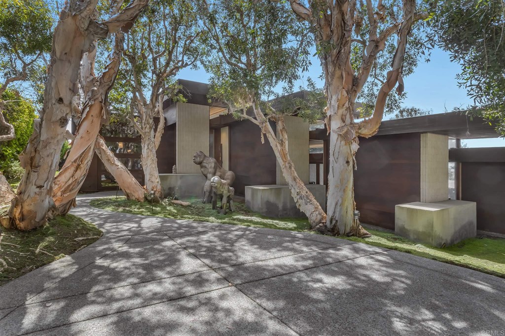 2054 Sheridan Road Encinitas, CA 92024 - Photo 8 of 58