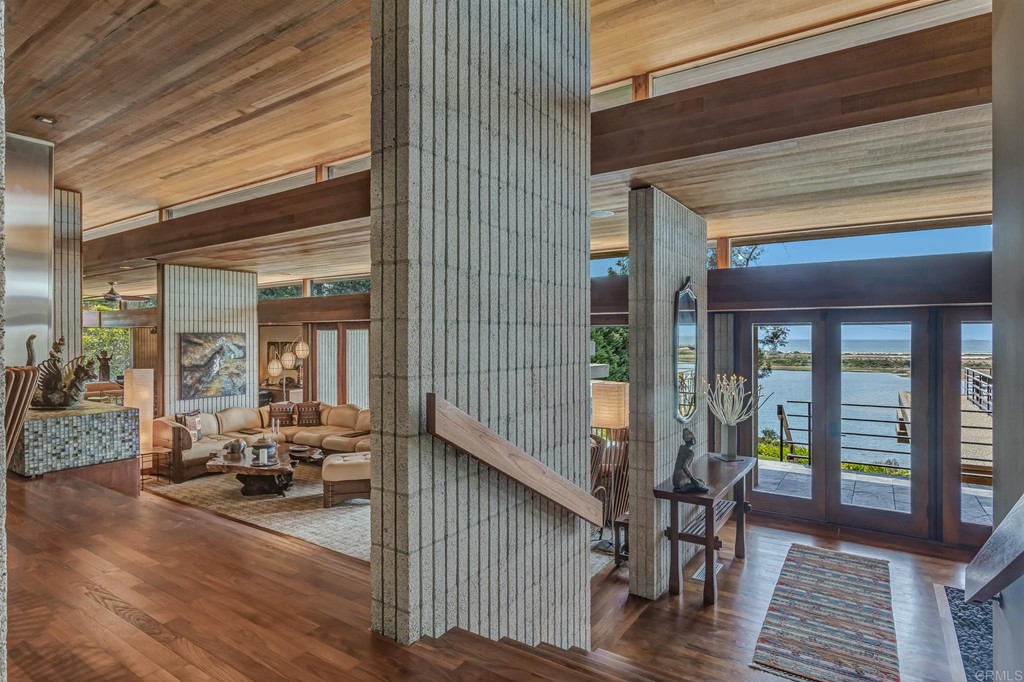 2054 Sheridan Road Encinitas, CA 92024 - Photo 10 of 58