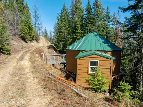 $3,000,000 | Nine Mile Road, Wallace, ID 83873