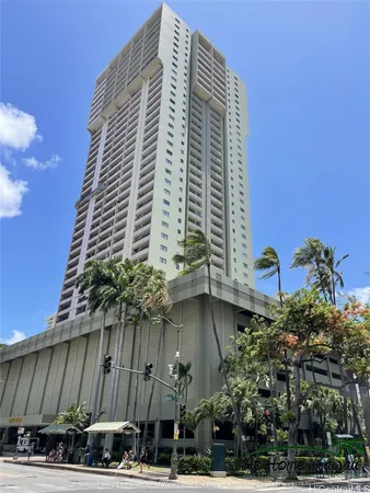 $2,450 | 2240 Kūhiō Avenue, Unit 1209, Honolulu, HI 96815