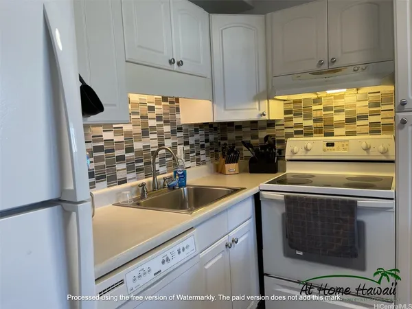 $2,450 | 2240 Kūhiō Avenue, Unit 1209, Honolulu, HI 96815