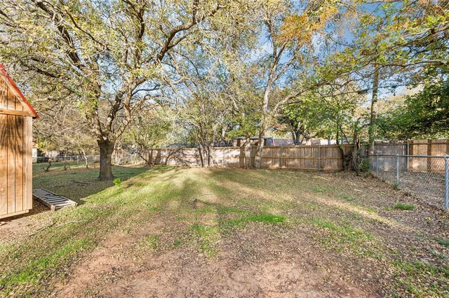 $249,000 | 7120 Payte Lane, North Richland Hills, TX 76182