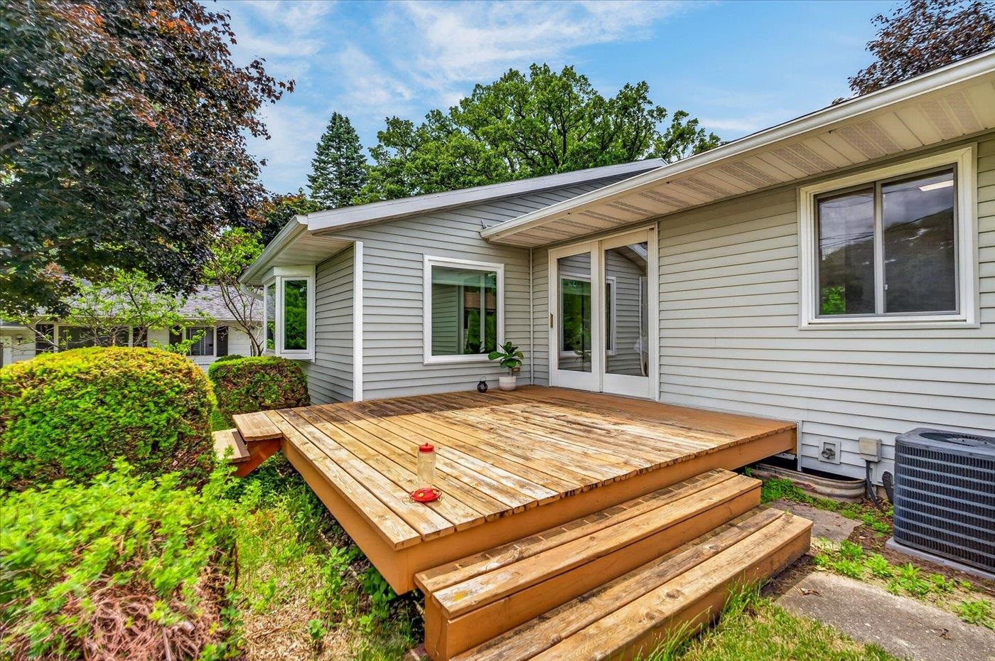 33 Belmont Road Madison, WI 53714 - Photo 19 of 40
