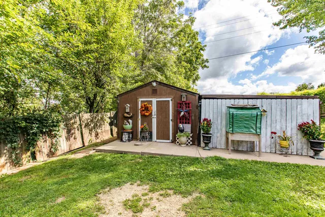 $295,000 | 100 Jentz Drive, Potosi, WI 53820