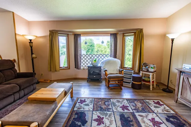 $295,000 | 100 Jentz Drive, Potosi, WI 53820