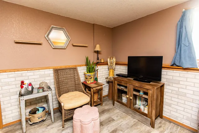 $295,000 | 100 Jentz Drive, Potosi, WI 53820